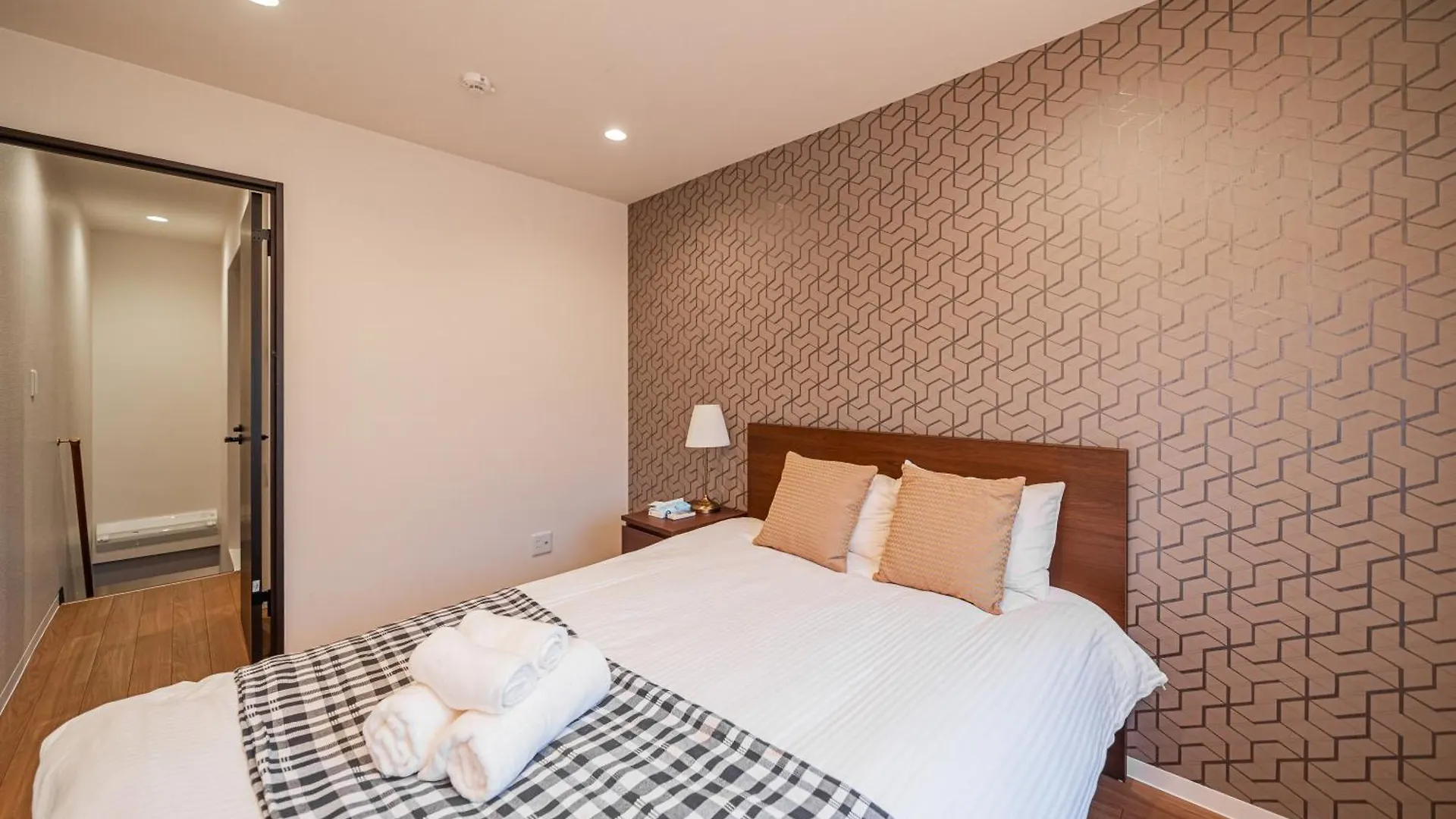 Osaka 2 Bedroom House 空蟬 شقة